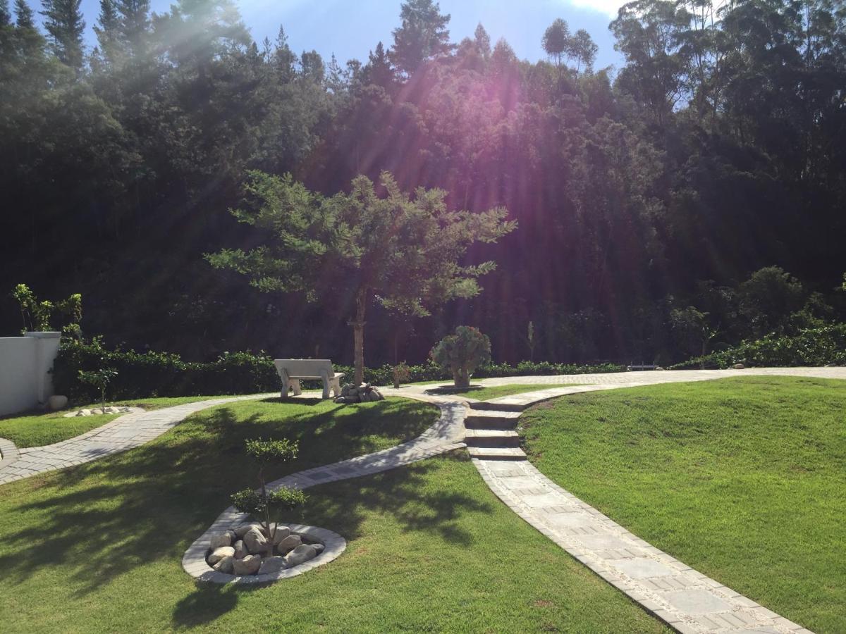 A Riverbed Guesthouse สเวลเลนดาม ภายนอก รูปภาพ